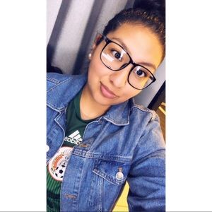 Meet your Posher, Lizzeth